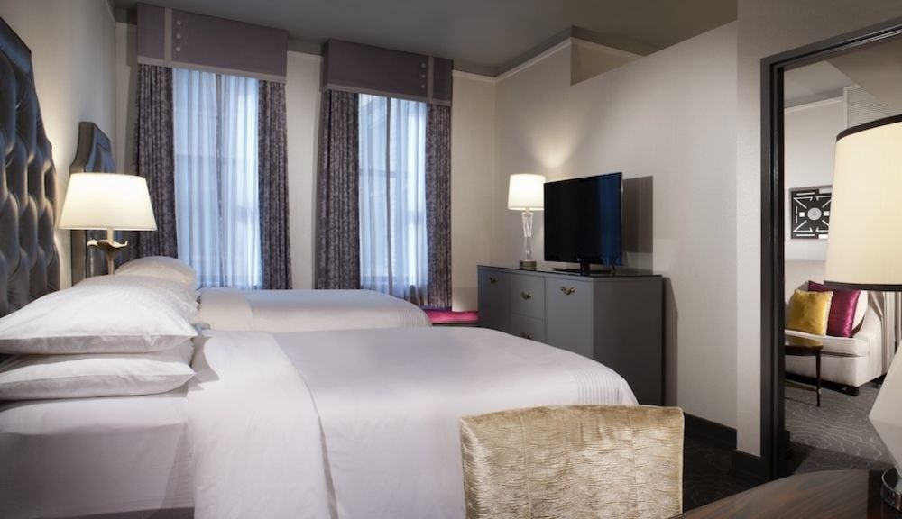 THE SILVERSMITH HOTEL AND SUITES photo 1