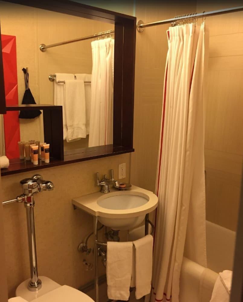 Hotel Lincoln photo 2