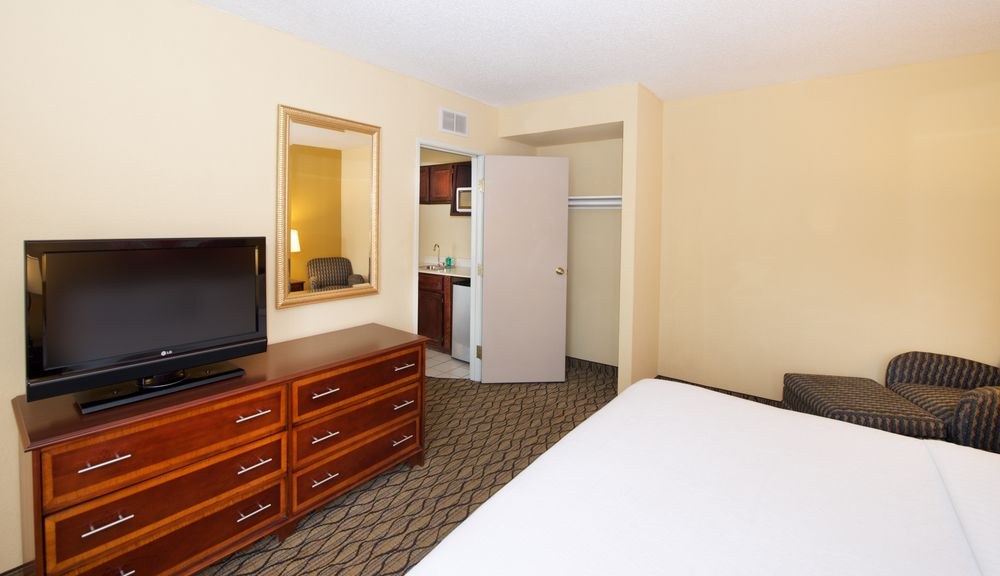 Holiday Inn and Suites Chicago Downtown