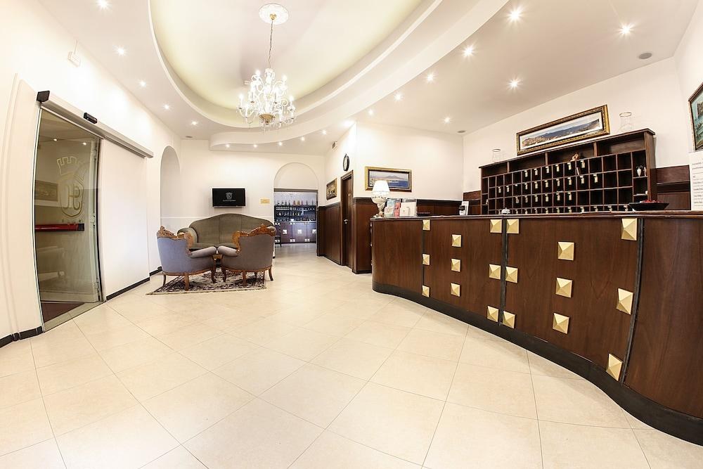 Grand Hotel Capodimonte photo 2