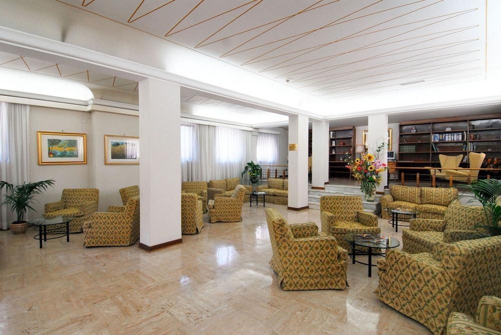 HOTEL SANTA PRISCA photo 3