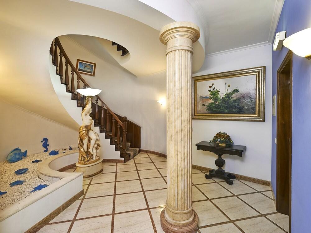 CHEERFULWAY BERTOLINA MANSION photo 2