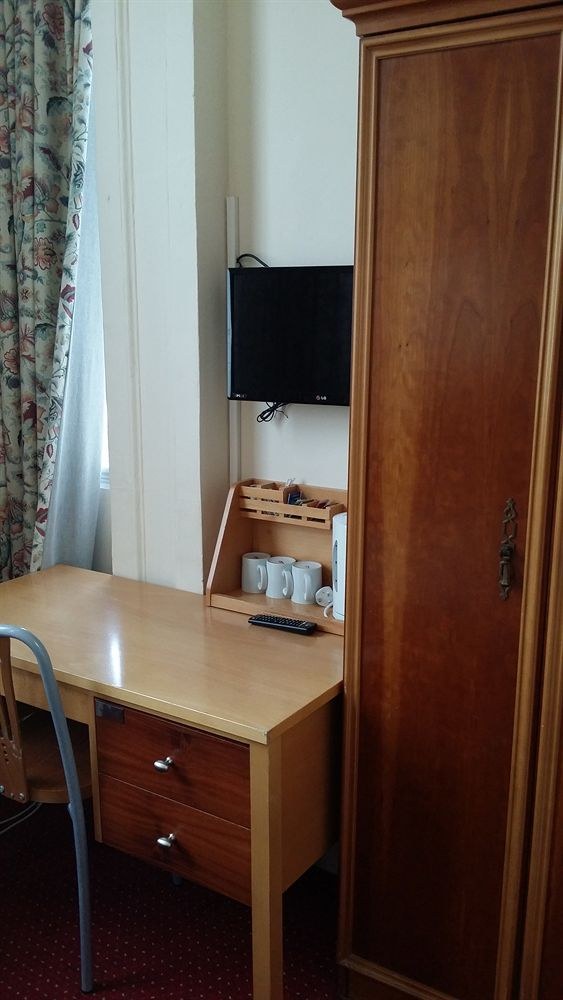 PEMBRIDGE PALACE HOTEL photo 1