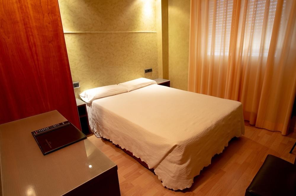 Hotel Villa de Barajas photo 3