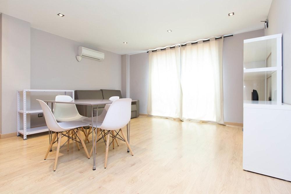 AinB Sagrada Familia Apartments photo 3