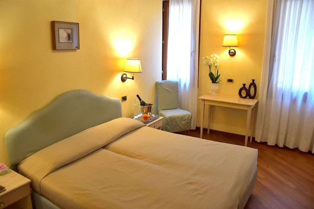 RESIDENZA FAVARO photo 1