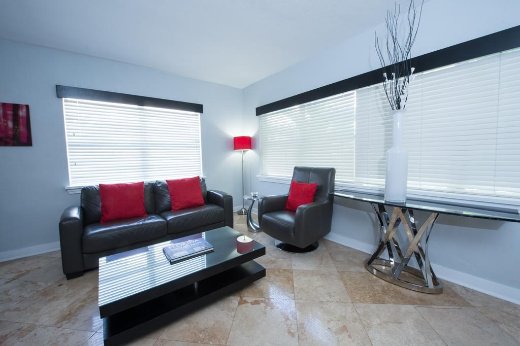 SUITES ON SOUTH BEACH photo 2