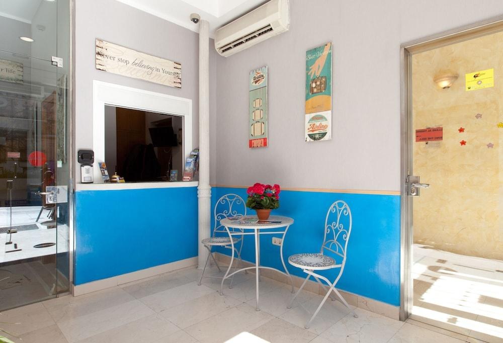 HOSTAL MONTALOYA photo 4
