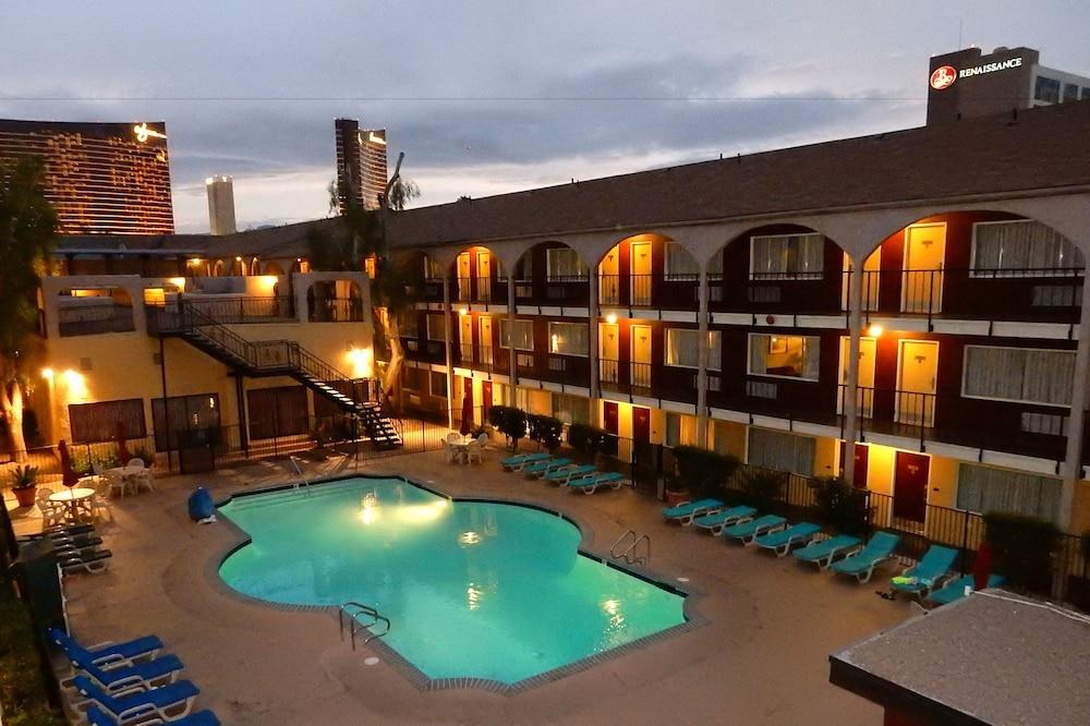 Mardi Gras Hotel and Casino photo 4