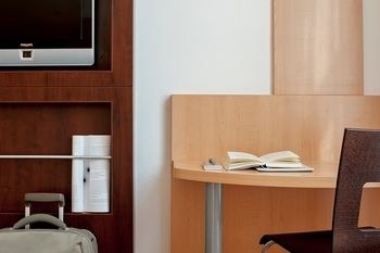ibis Barcelona Pza Glories 22 photo 1