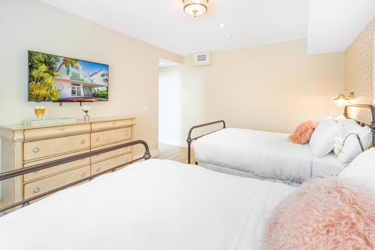 HENROSA SOUTH BEACH HOTEL photo 2
