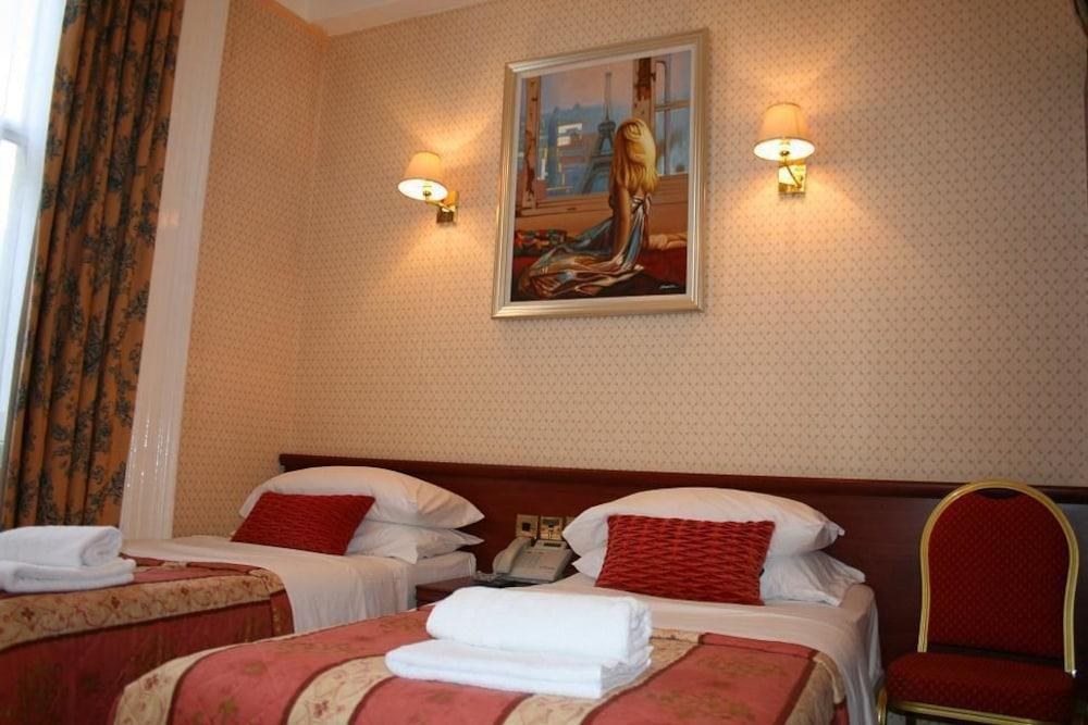 Avon Hotel photo 4