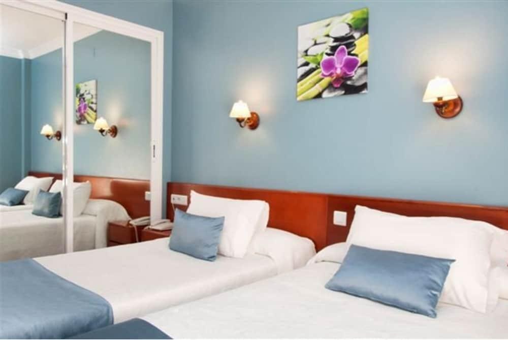 Hotel Romerito photo 2