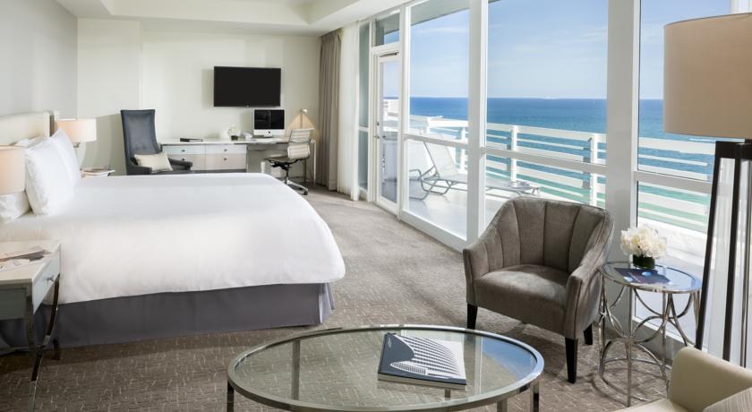 FONTAINEBLEAU MIAMI BEACH photo 2