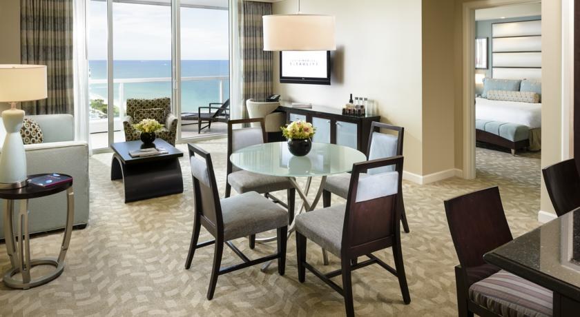 FONTAINEBLEAU MIAMI BEACH photo 4