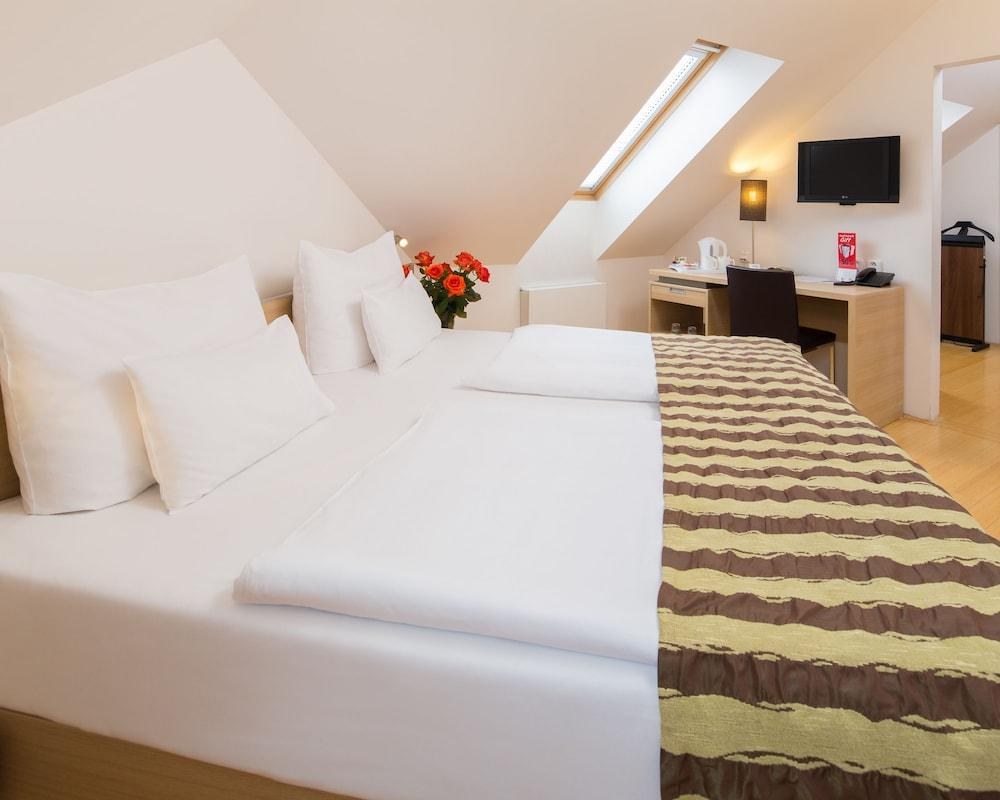 BEST WESTERN HOTEL PAV photo 2