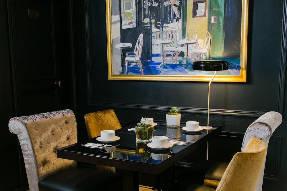 BEST WESTERN PLUS HOTEL DE NEUVILLE ARC DE TRIOMPHE photo 4
