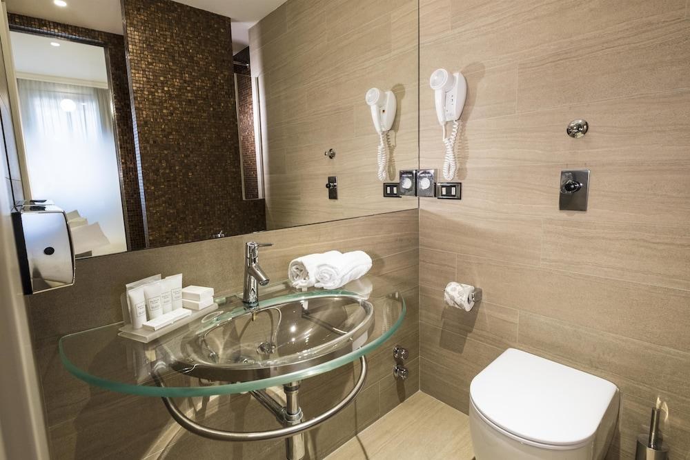 Best Western Hotel City photo 2