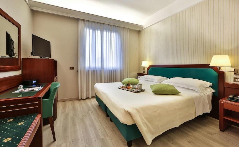Hotel Astoria, Sure Hotel Collection by Best Western photo 3