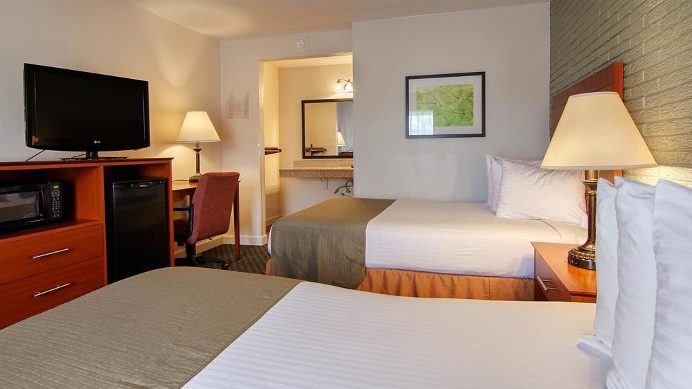 Best Western Hendersonville Inn photo 1