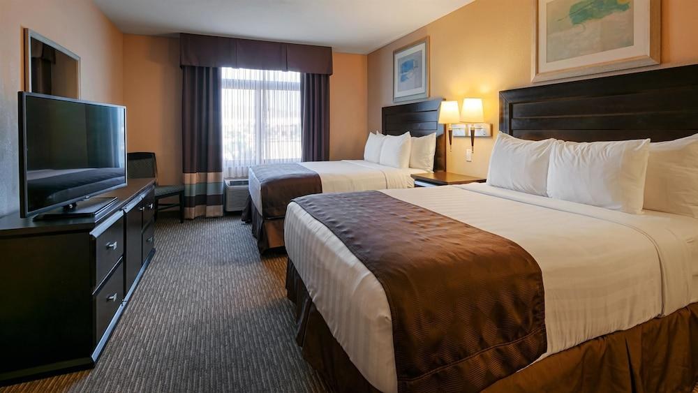 Best Western Plus Las Vegas South Henderson photo 2