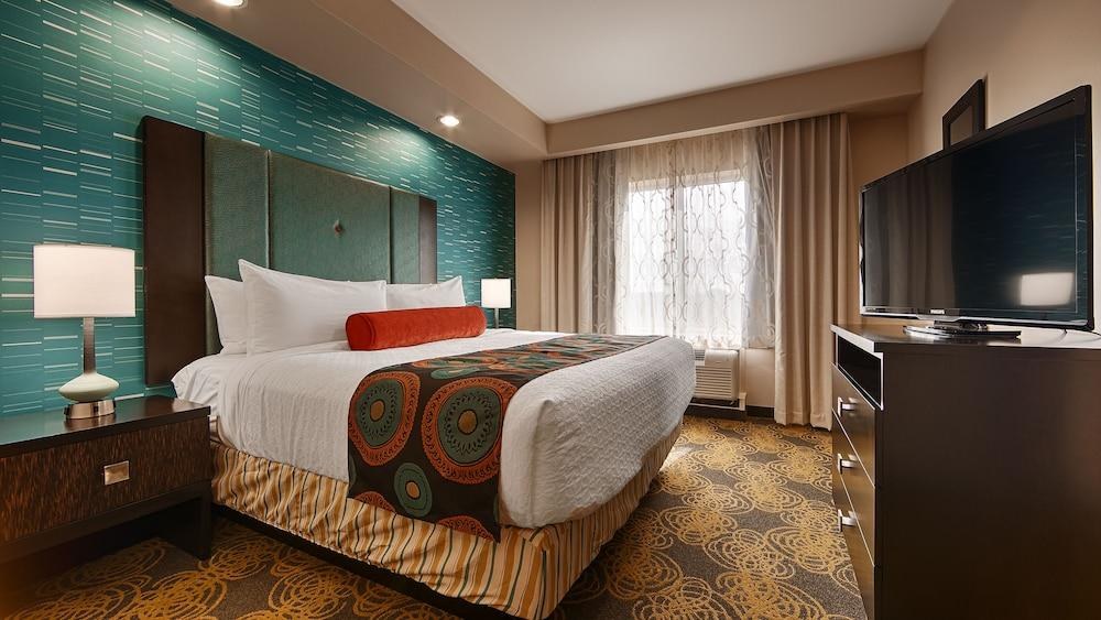 Best Western Premier Ashton Suites-Willowbrook photo 4