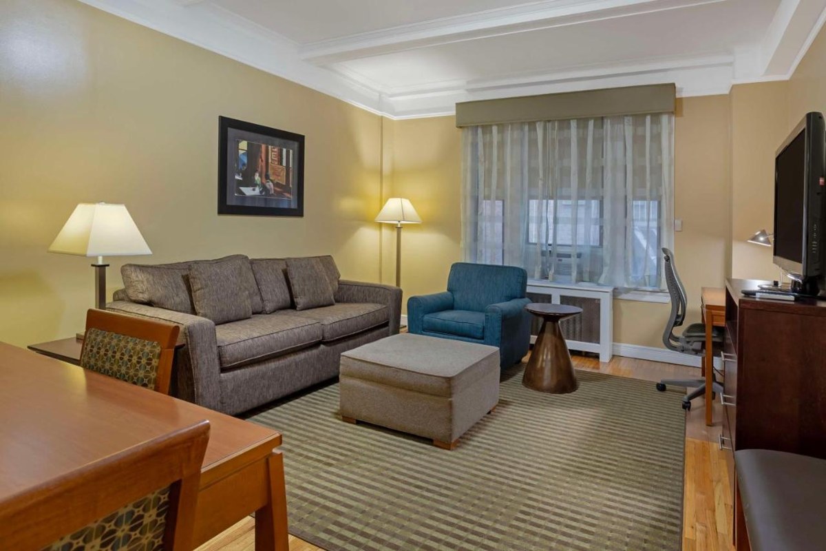 Best Western Plus Hospitality House photo 3