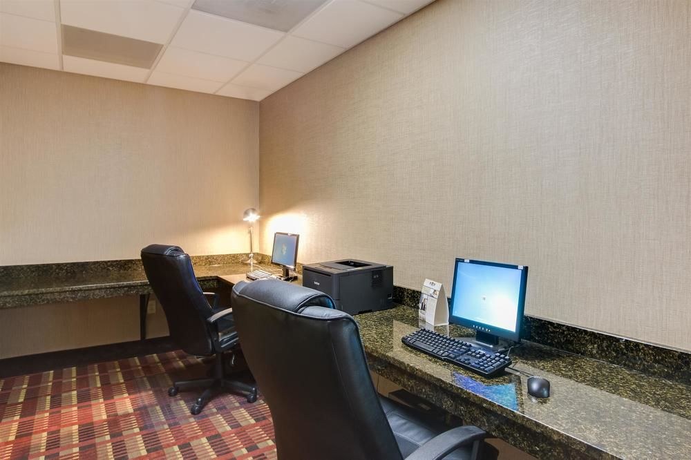 Best Western Plus Belle Meade Inn & Suites photo 1