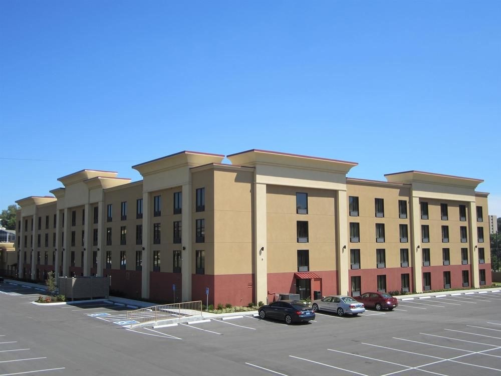 Best Western Plus Sunrise Inn photo 1