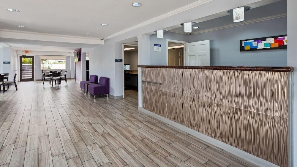 Best Western Garden Inn photo 2