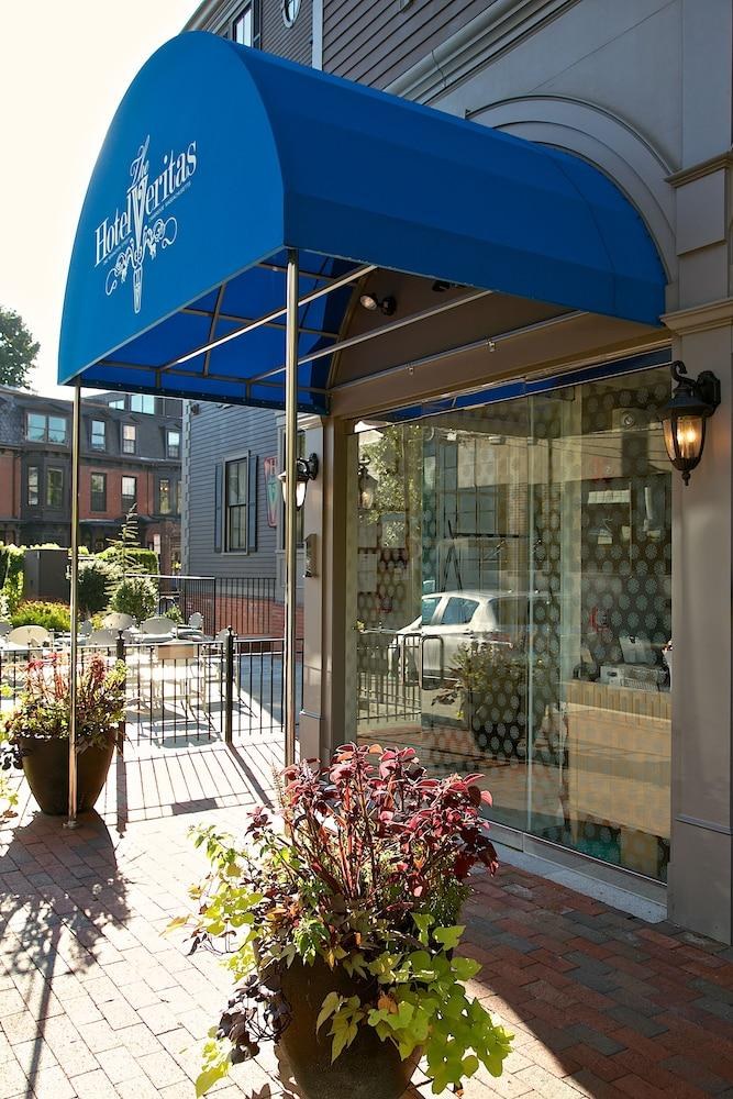 Hotel Veritas photo 2