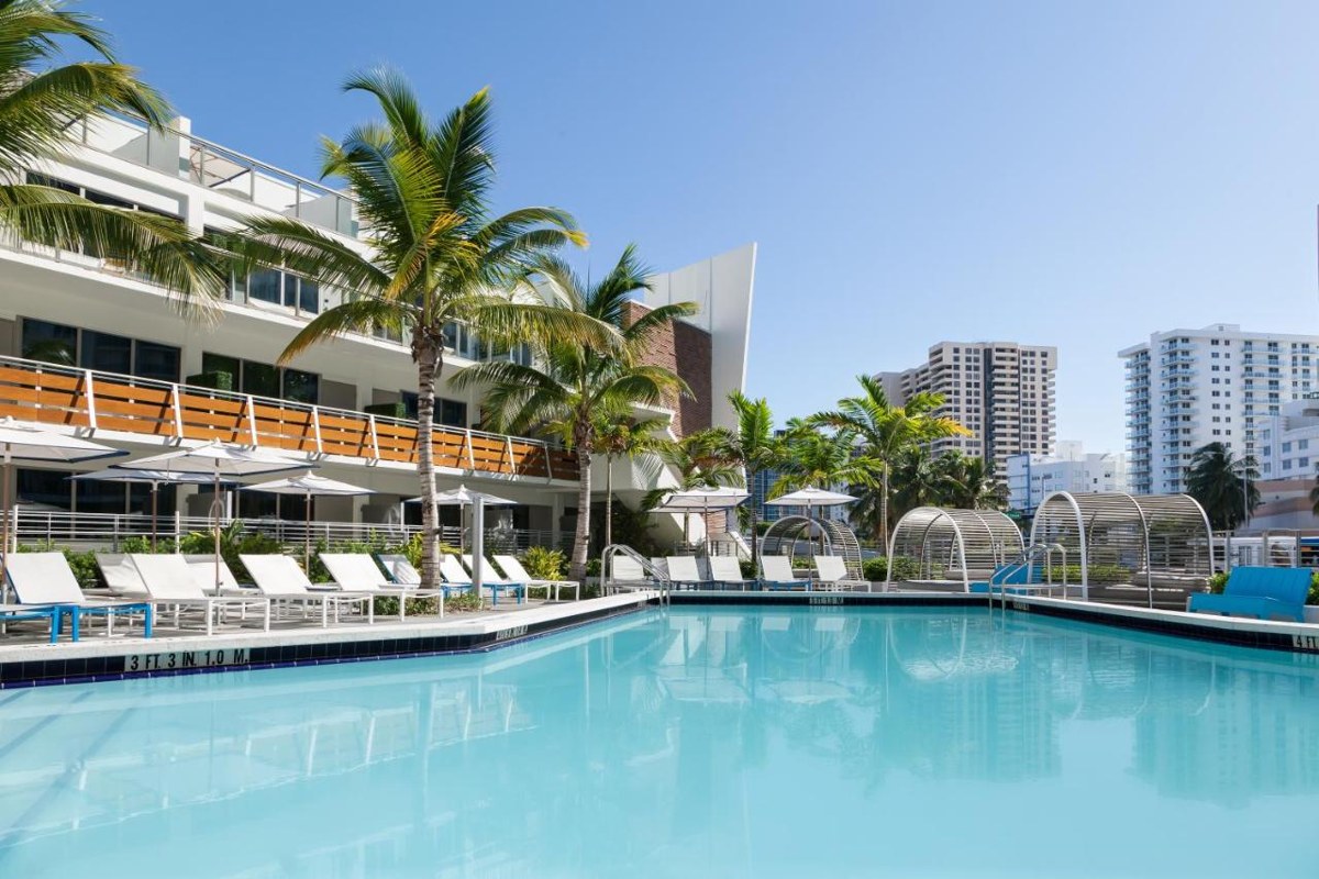 The Gates Hotel South Beach - a DoubleTree by Hilton photo 1