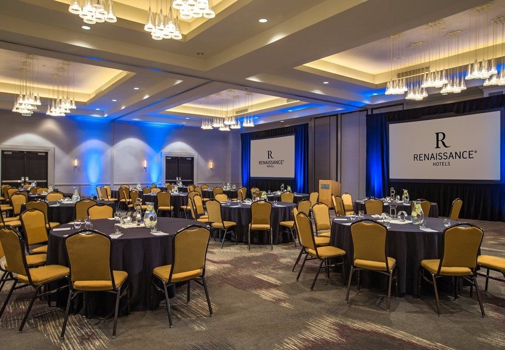 Renaissance Chicago O'Hare Suites Hotel
