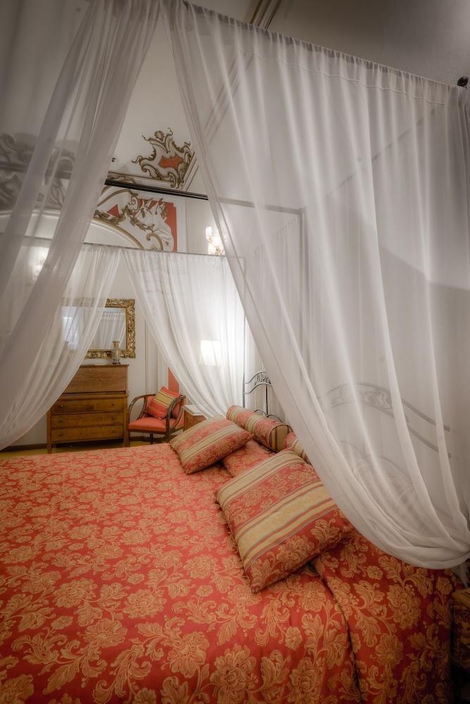HOTEL PALAZZO DAL BORGO photo 4