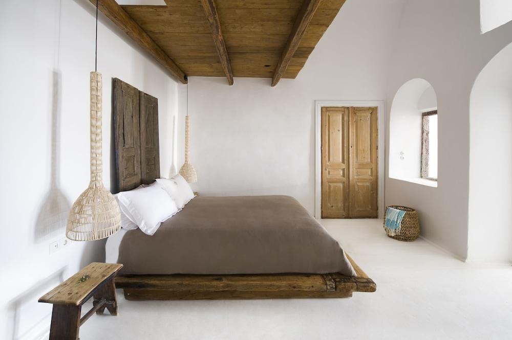 SOPHIA LUXURY SUITES photo 2