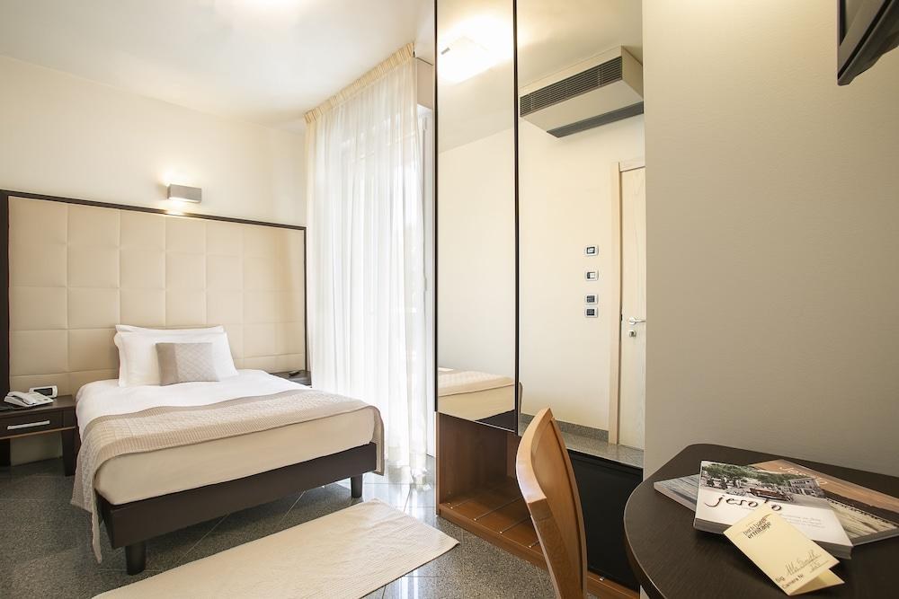 PARK HOTEL ERMITAGE photo 4
