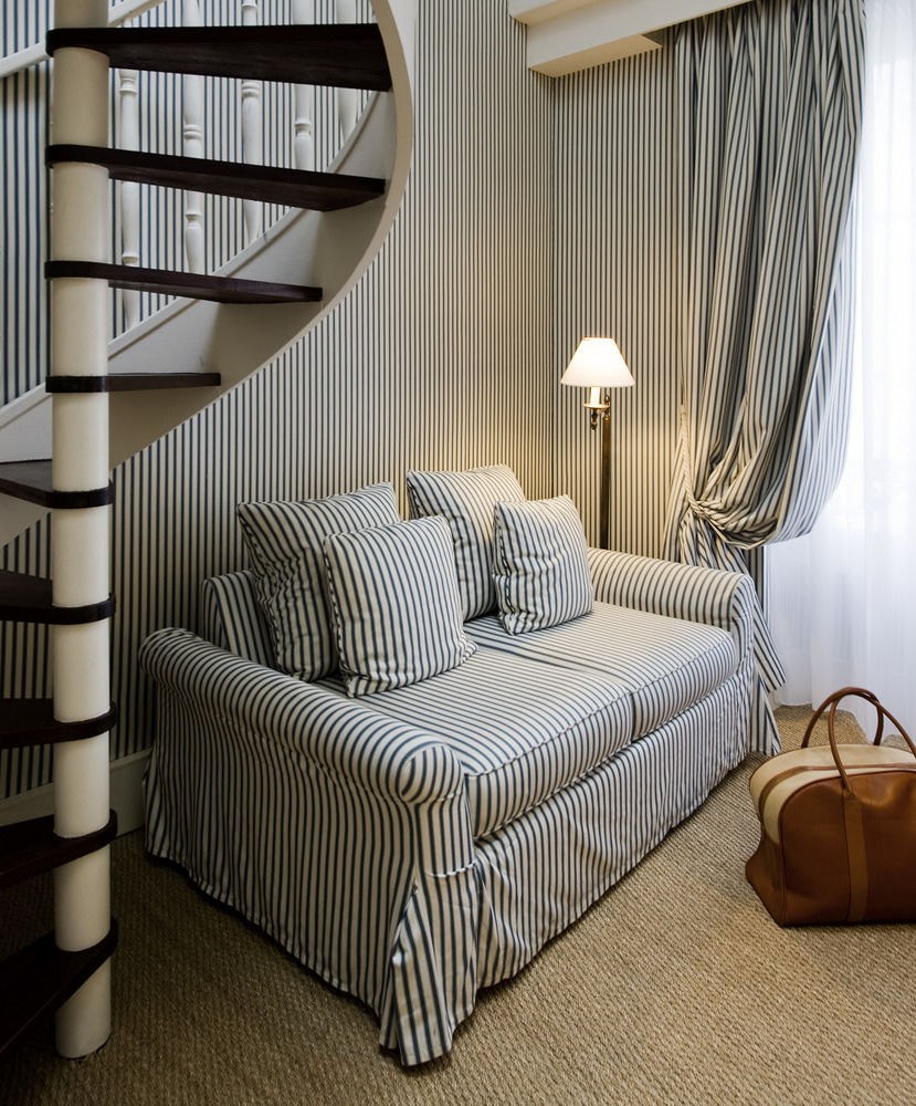Le Belgrand Hotel Paris Champs Elysees, Tapestry Collection by Hilton photo 1