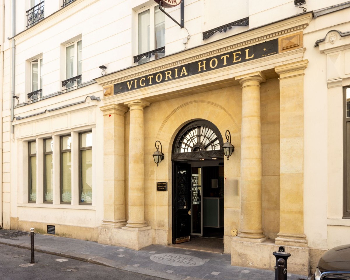 HOTEL VICTORIA