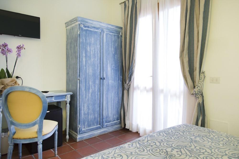 Blu hotel Laconia Village photo 2