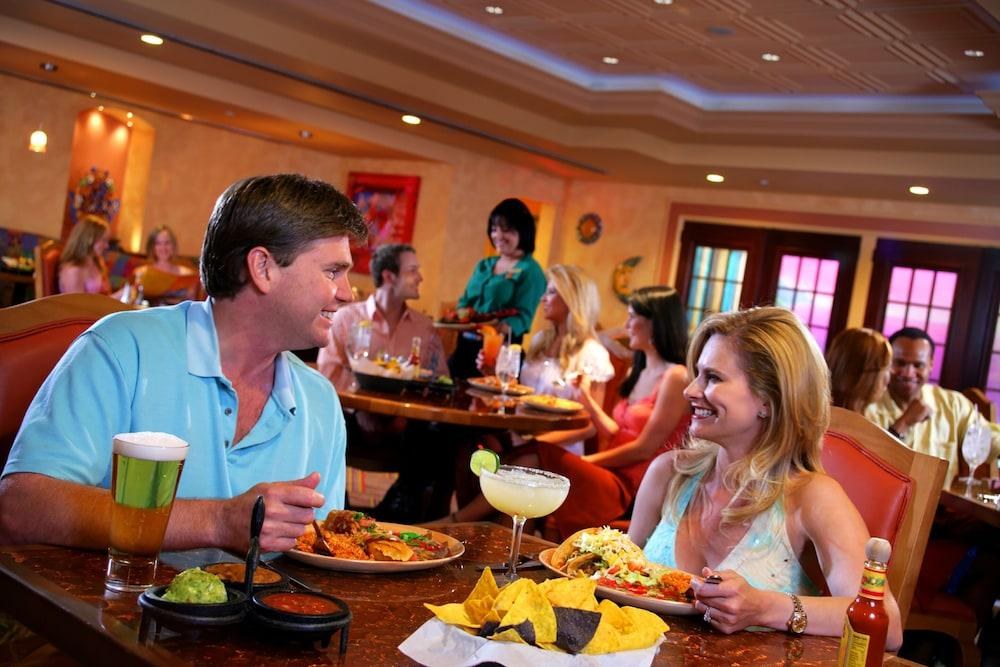 SOUTH POINT HOTEL CASINO & SPA photo 3