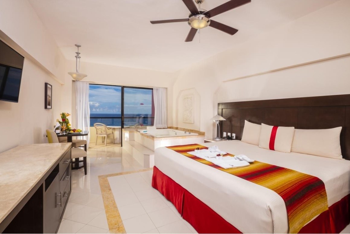 CROWN PARADISE CLUB CANCUN photo 1