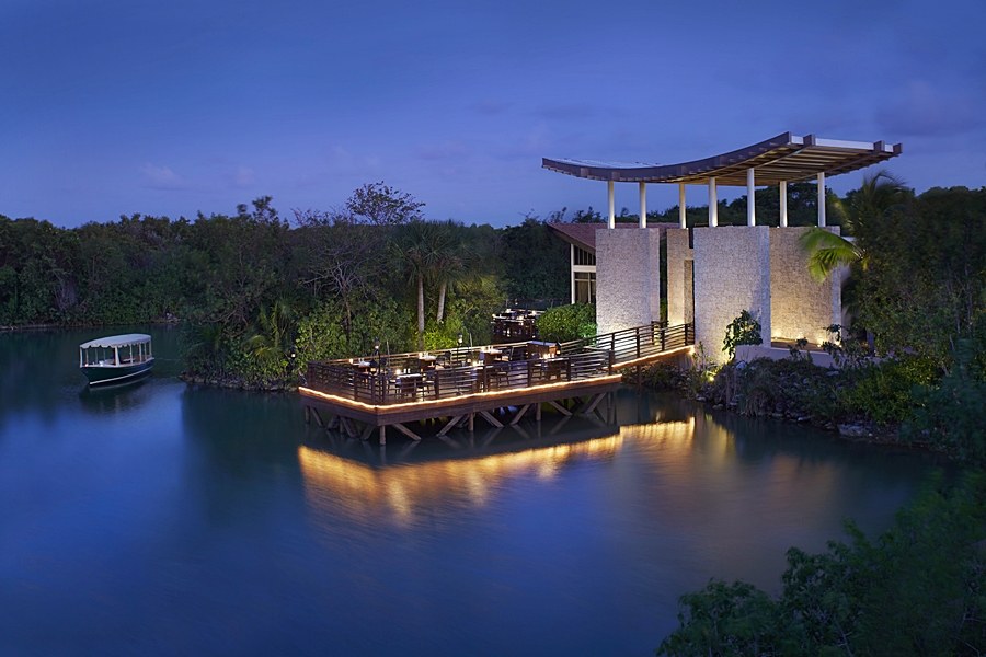 BANYAN TREE MAYAKOBA
