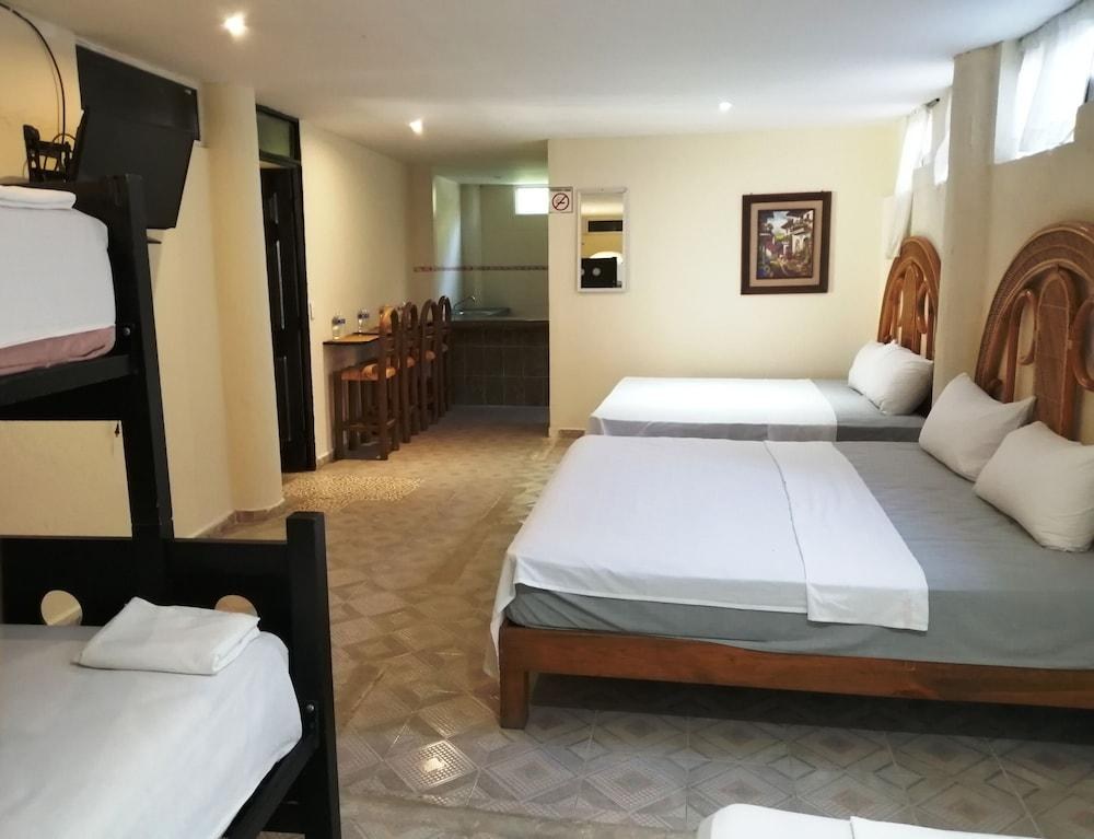 Hotel Ashly photo 2