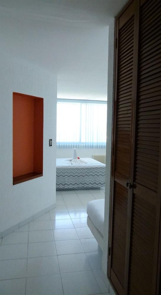Hotel Aristos Acapulco photo 3