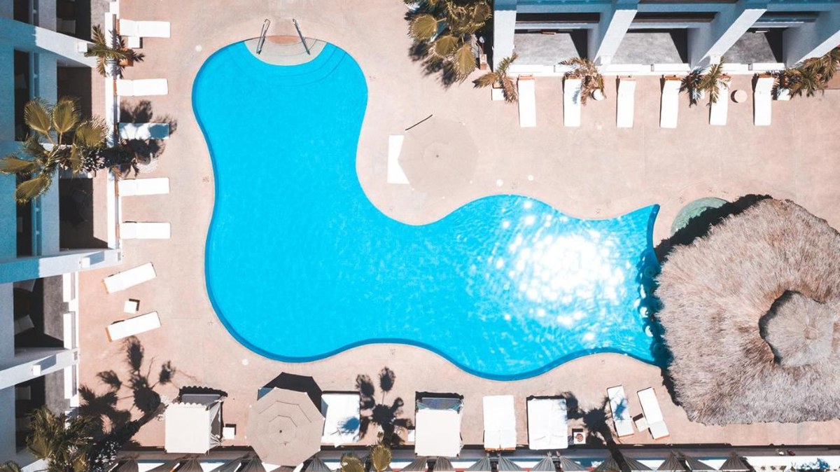 BAHIA HOTEL & BEACH HOUSE