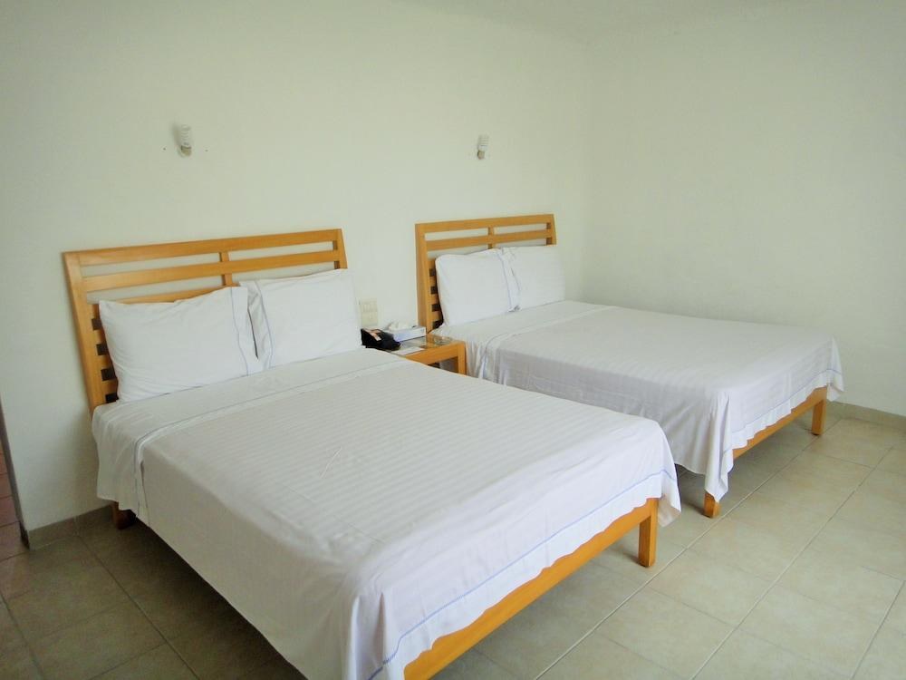 Hotel Sotavento & Yacht Club photo 3