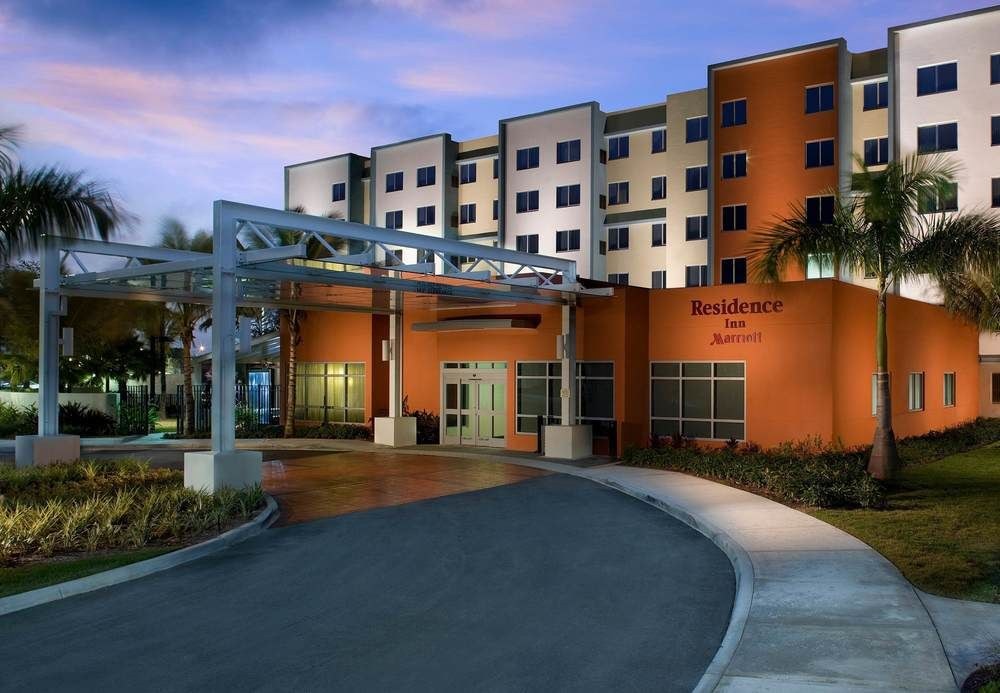 RESIDENCE INN MIAMI AIRPORT SOUTH photo 1