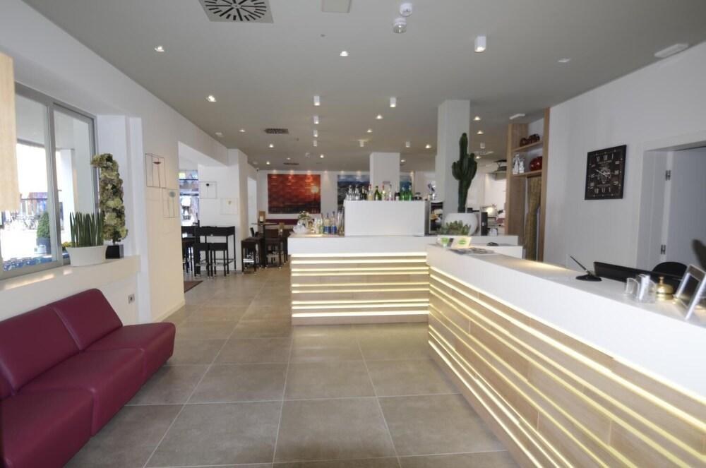 HOTEL PICCADILLY JESOLO photo 3