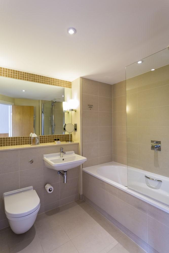 THE NADLER KENSINGTON photo 4