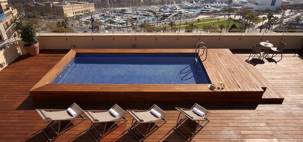 Duquesa Suites Landmark Hotel by Duquessa Hotel Collection photo 4